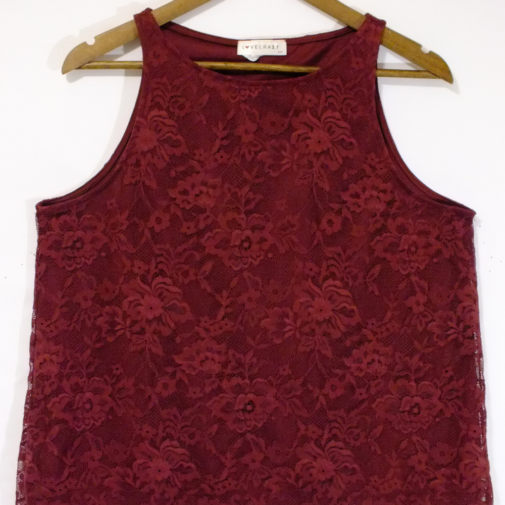 Lace burgundy sleeveless blouse size XL